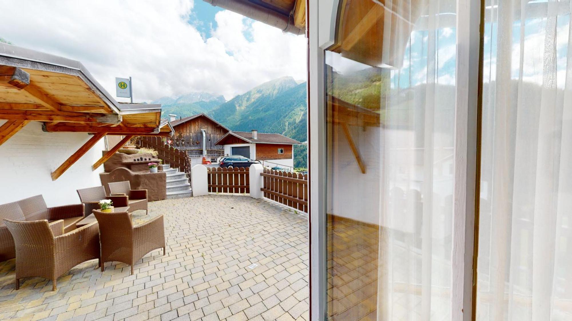 Pitztal Living Aparthotel Jerzens Kültér fotó