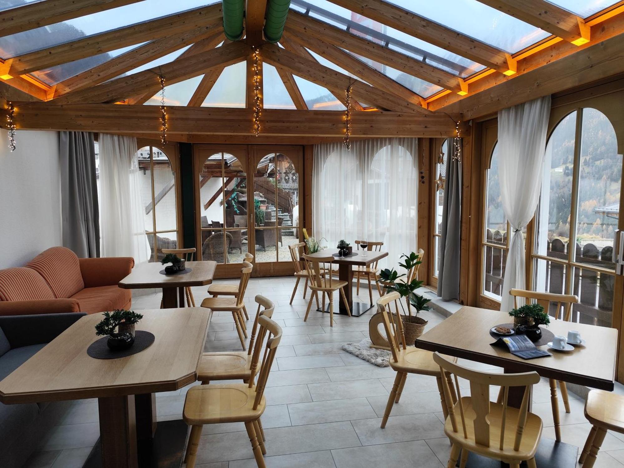 Pitztal Living Aparthotel Jerzens Kültér fotó